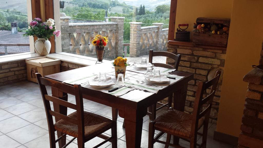 ピネート Agriturismo Col Morino Bed & Breakfast エクステリア 写真