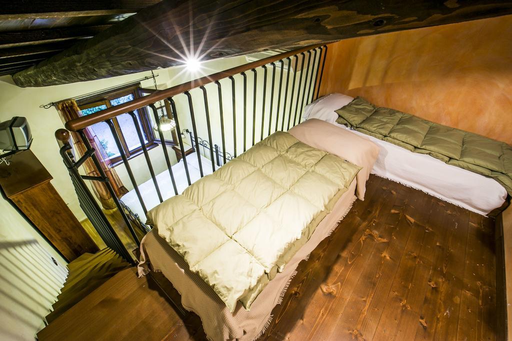 ピネート Agriturismo Col Morino Bed & Breakfast エクステリア 写真