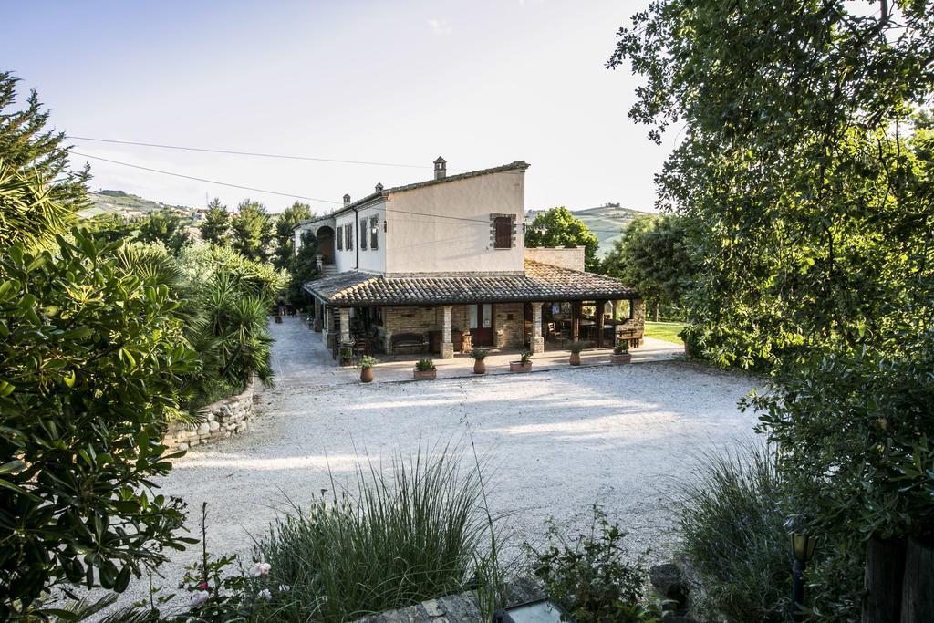 ピネート Agriturismo Col Morino Bed & Breakfast エクステリア 写真